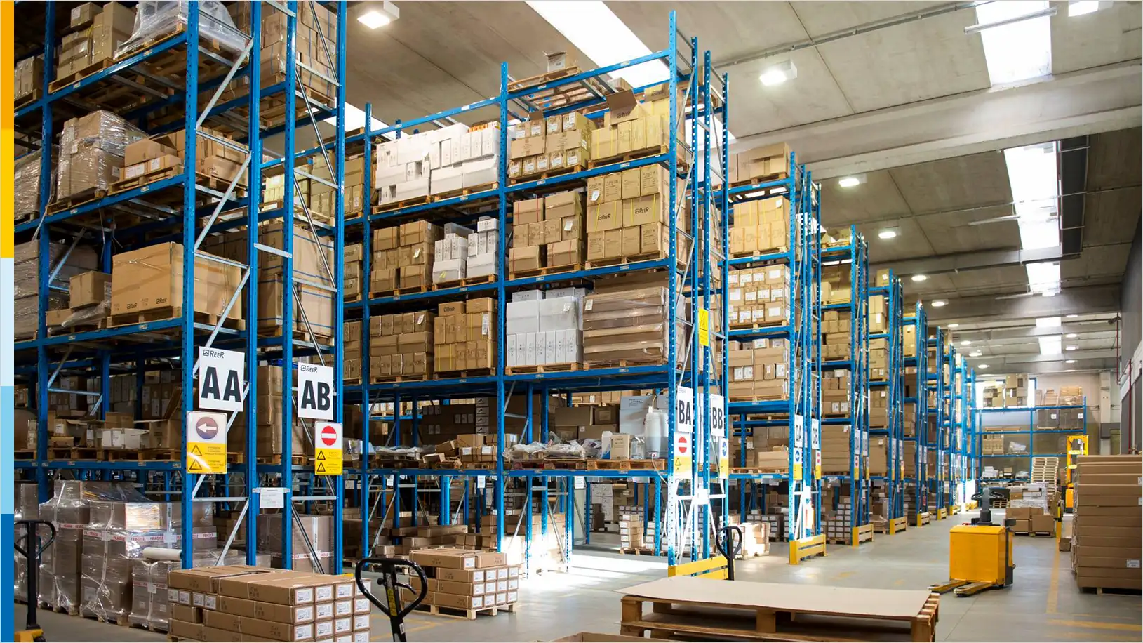 ReeR Lighting, il magazzino